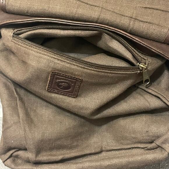 Ellington Vintage Leather Adjustable Strap Crossbody Bag Unisex Dark Brown - Picture 13 of 14